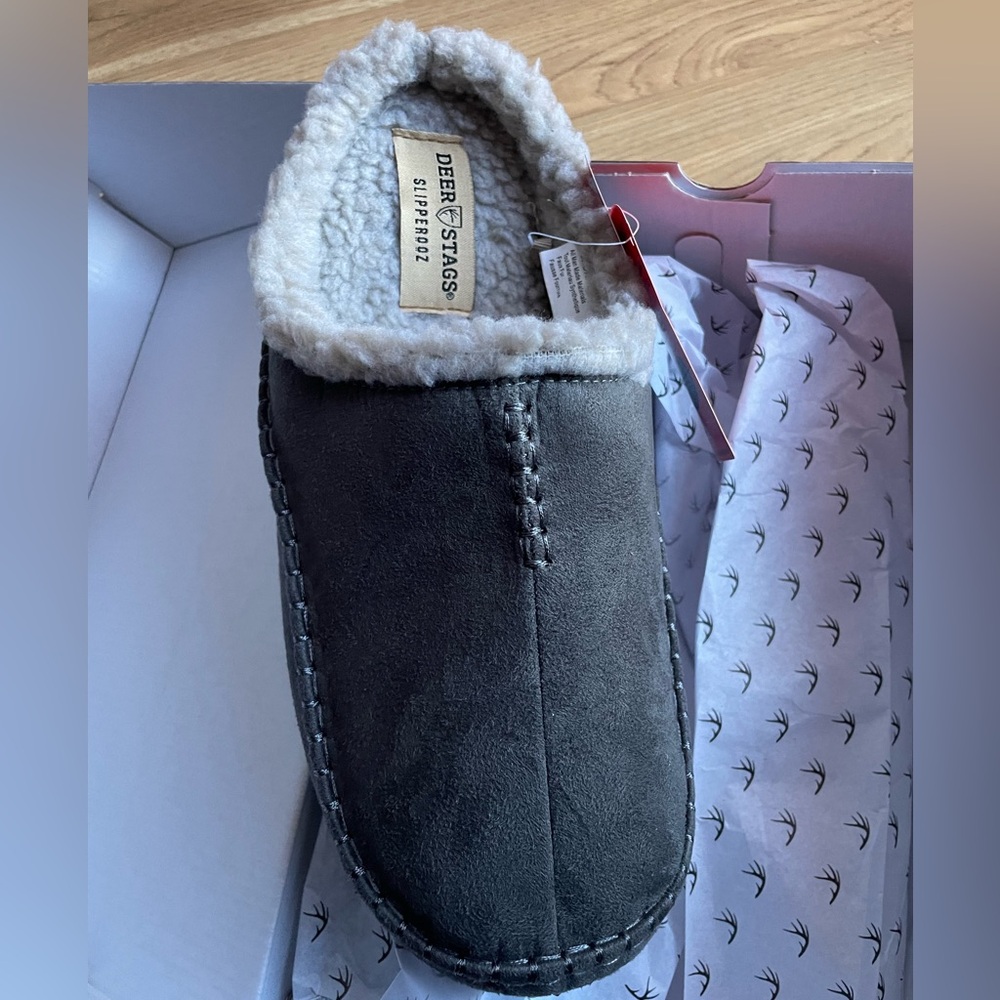 Brand new men’s indoor/outdoor slippers